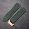 This is a 25/19mm green watch strap for hublot with rose rose gold replacement clasp. Made from quality silicone rubber and matched with a layer of suede calf leather. Sourced by Strapmeister